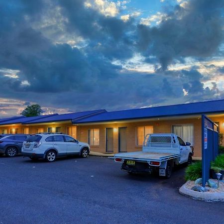 Edward Parry Motel And Apartments Tamworth Eksteriør billede