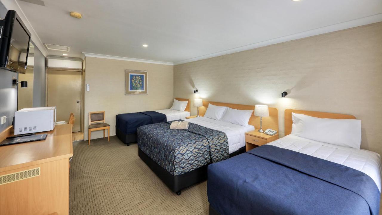 Edward Parry Motel And Apartments Tamworth Eksteriør billede