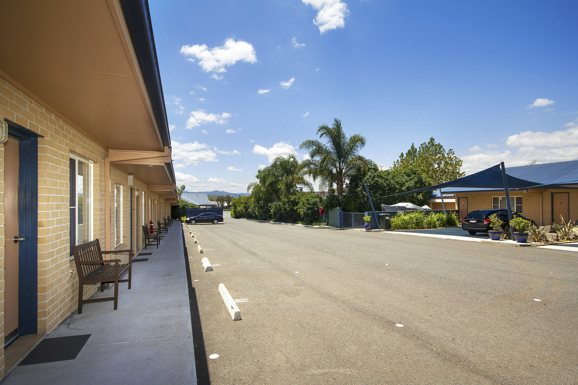 Edward Parry Motel And Apartments Tamworth Eksteriør billede